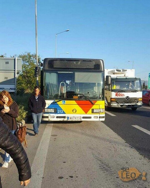 Οδηγός του ΟΑΣΘ έτρωγε και οδηγούσε με το ένα χέρι ενώ μετά από διαμαρτυρίες παράτησε το λεωφορείο