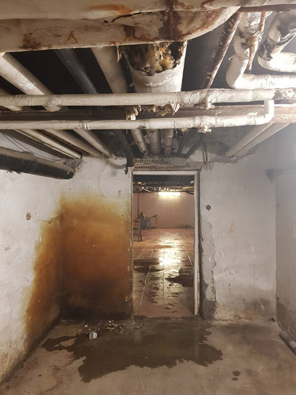 Φωτογραφίες: Έτσι είναι τα υπόγεια του «Έλενα Βενιζέλου» που εντοπίστηκαν τα ύποπτα βακτήρια