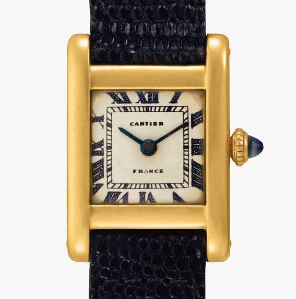 Η Κιμ Καρντάσιαν αγόρασε σε δημοπρασία ένα ρολόι που φορούσε κάποτε η Τζάκι Κένεντι