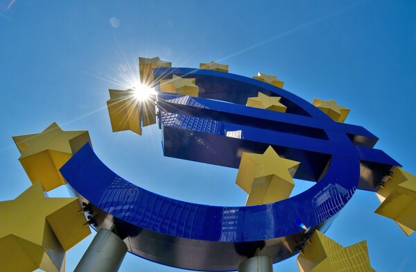 Νέα μείωση του ELA για τις ελληνικές τράπεζες κατά 2,8 δισ. ευρώ