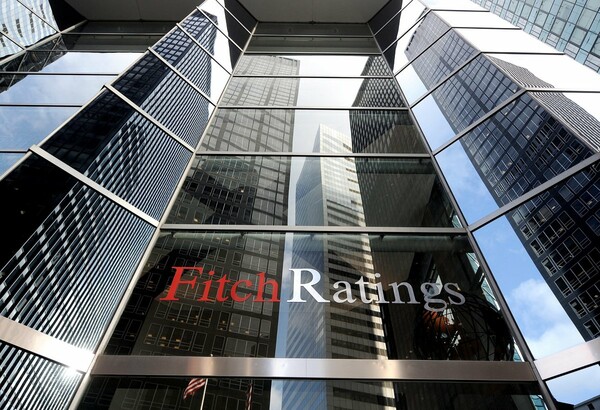 Ο οίκος Fitch αναβάθμισε το αξιόχρεο των εγγυημένων ομολόγων της Eurobank και της Εθνικής Τράπεζας
