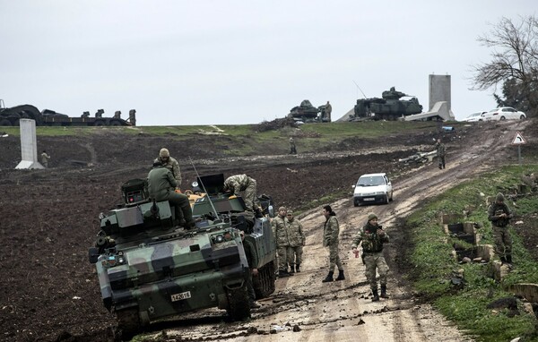 Ο τουρκικός στρατός περικύκλωσε την Αφρίν
