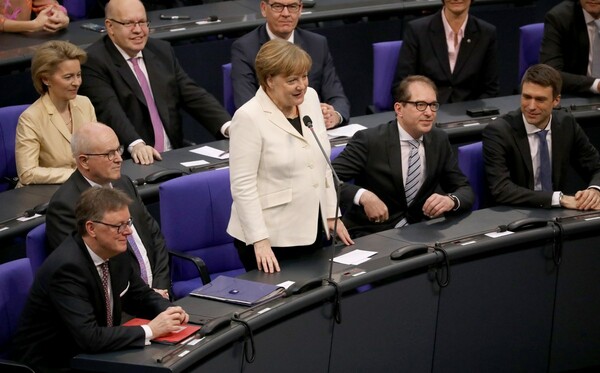 Η Μέρκελ εξελέγη καγκελάριος της Γερμανίας για τέταρτη φορά