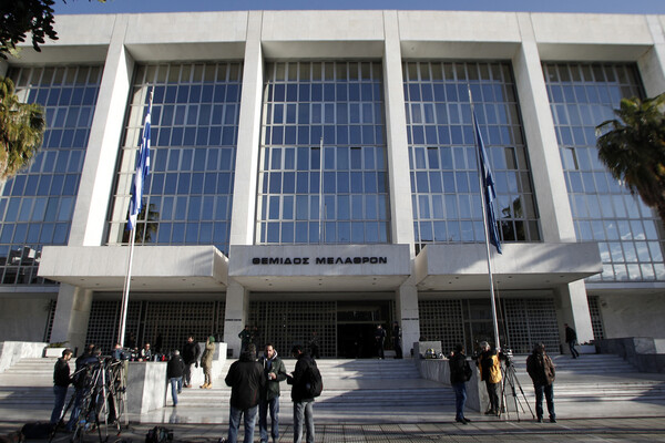 Ποινική δίωξη κατά των υπευθύνων δύο εταιριών της Κοινοπραξίας Συμβούλων Μετρό Ελλάδος