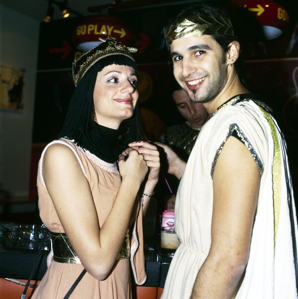Ρωμαίοι στο Club 22 (2004)