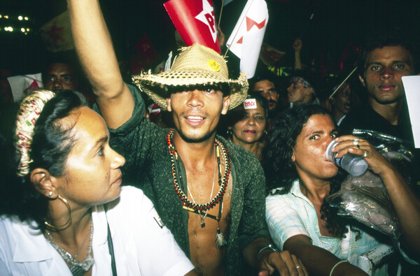 Ρίο, 1989. Ο Λούλα έχει ρεύμα.