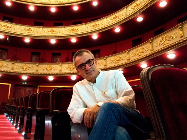 Ο Νίκος Διαμαντής ανεβάζει τον «Ηλίθιο» του Ντοστογιέφσκι στο Δημοτικό Θέατρο Πειραιά