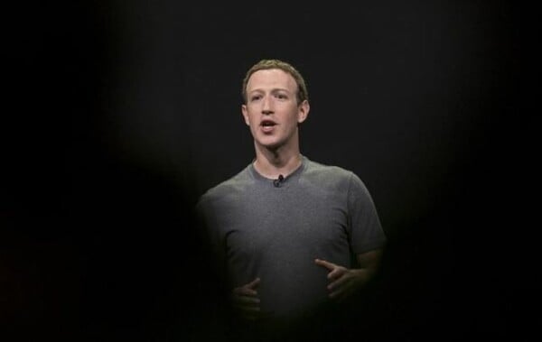 Το Facebook δίνει εξηγήσεις στο Κογκρέσο για το σκάνδαλο Cambridge Analytica