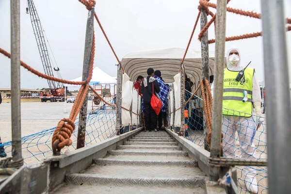 DW: «Φρένο» από την ΕΕ στην ανθρωπιά στη Μεσόγειο - Τι συμβαίνει με τη διάσωση προσφύγων