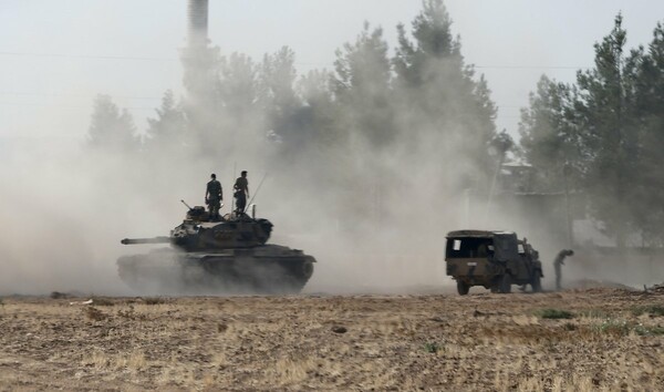 Συρία: 26 κυβερνητικοί και 9 Ρώσοι στρατιώτες σκοτώθηκαν σε επίθεση του Ισλαμικού Κράτους