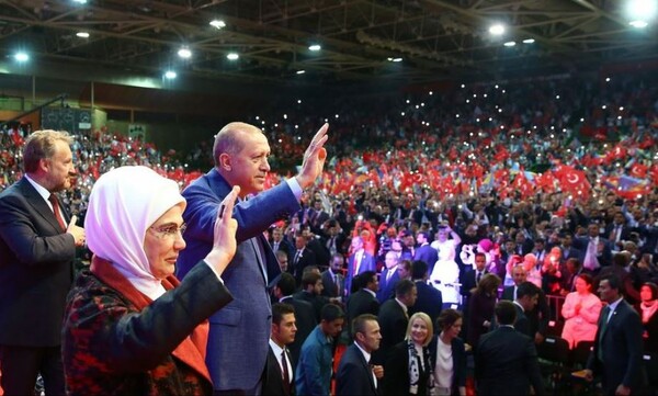 Πώς και γιατί ο Ερντογάν ψάχνει για ψήφους στο εξωτερικό