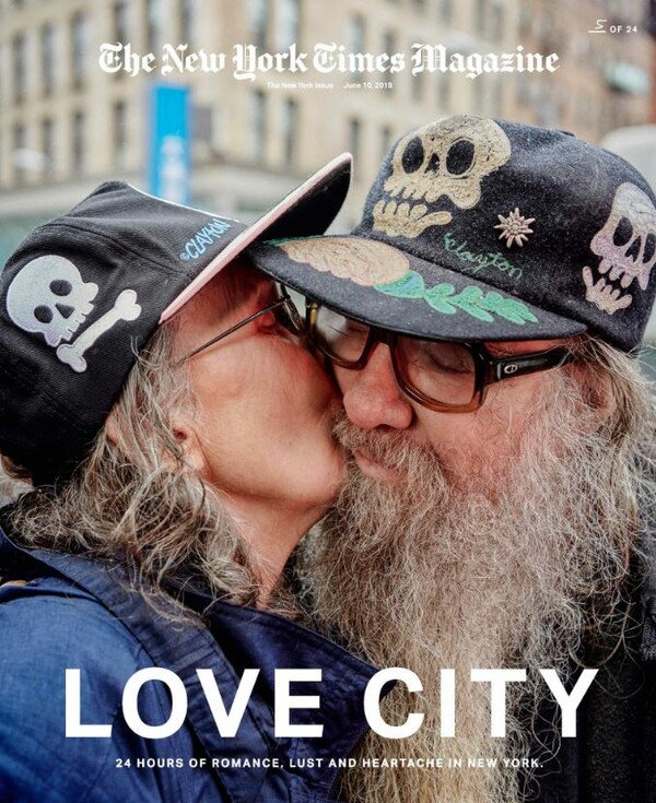 24 φιλιά σε 24 ώρες στη Νέα Υόρκη: Αυτά είναι τα αριστουργηματικά εξώφυλλα του New York Times Magazine