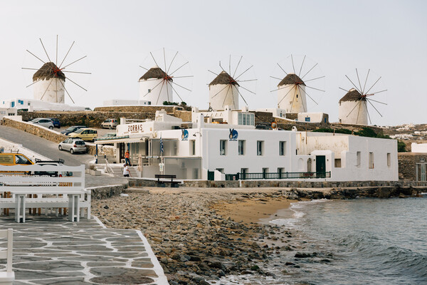 Μύκονος ιντερνάσιοναλ: το πιο επιτυχημένο ελληνικό νησί είναι μια διεθνής αναφορά της καλοπέρασης