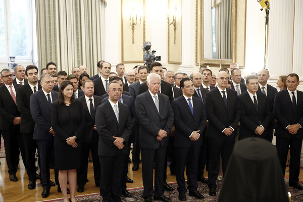 Οι αφίξεις των υπουργών και η ορκωμοσία της κυβέρνησης Μητσοτάκη στο Προεδρικό - ΦΩΤΟΡΕΠΟΡΤΑΖ