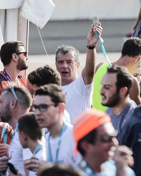 Σταύρος Θεοδωράκης, Άδωνις Γεωργιάδης και Ανδρέας Λοβέρδος έτρεξαν στον μαραθώνιο της Αθήνας