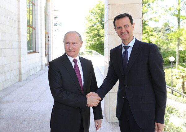 Guardian: Ο Πούτιν ζητά από τον Άσαντ να ξεπληρώσει το χρέος του, Σύριοι ενισχύουν τους Ρώσους στην Ουκρανία
