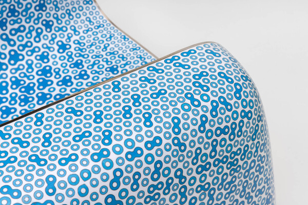 Τα design έπιπλα του Marc Newson με έμπνευση από την Ελλάδα