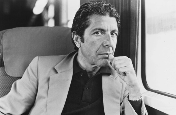 «Σε όλη μου τη ζωή με δυνάστευε μια αδυσώπητη κατάθλιψη»: Ο συναρπαστικός μονόλογος του Leonard Cohen