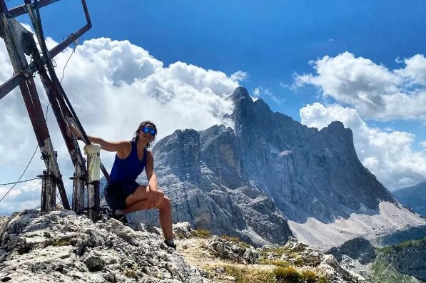 Hiker plummets 1,000 feet to her death after slipping on ledge: ‘She was screaming’