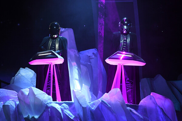 Daft Punk: Ο Thomas Bangalter αποκαλύπτει το πρόσωπό του ενόψει της κυκλοφορία του σόλο άλμπουμ του