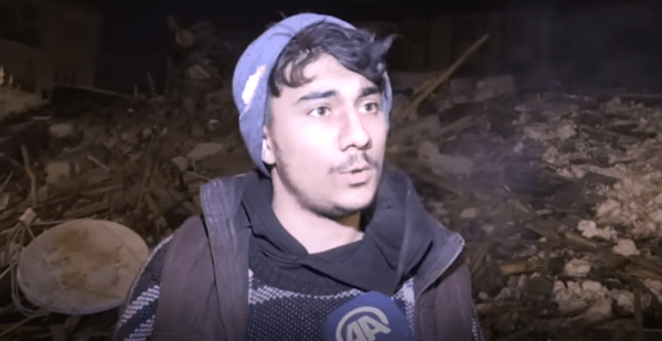Σεισμός στην Τουρκία: Τον απεγκλώβισαν από τα συντρίμμια χάρη στο βίντεο που ανέβασε στα social media