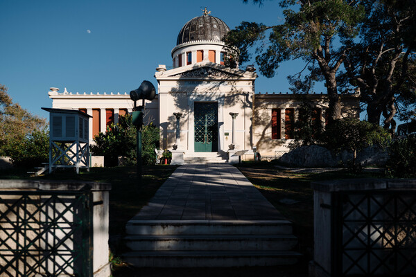 Μέσα στο Εθνικό Αστεροσκοπείο Αθηνών: Το παρελθόν που έρχεται απ’ το μέλλον