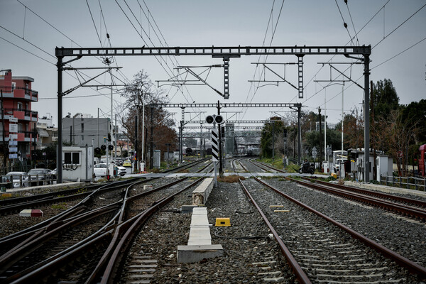 Τρένα και Προαστιακός επανέρχονται στις ράγες από αύριο-Ποια δρομολόγια θα πραγματοποιηθούν