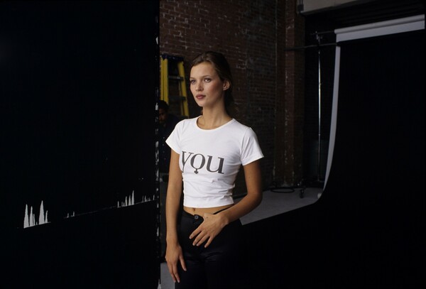 «Αναρχικά 50»: Η Kate Moss μέσα από τις μνήμες 5 φωτογράφων της