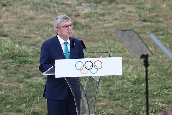 Ολυμπιακοί αγώνες 2024: Μετά την αφή ξεκίνησε το ταξίδι της ολυμπιακής φλόγας από την Αρχαία Ολυμπία