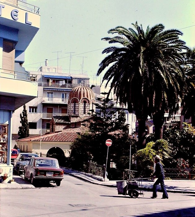 Σπάνιες φωτογραφίες από την Αθήνα του '80