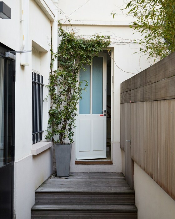 Στο απλό και πανέμορφο σπίτι του Γάλλου αρχιτέκτονα Philippe Maidenberg