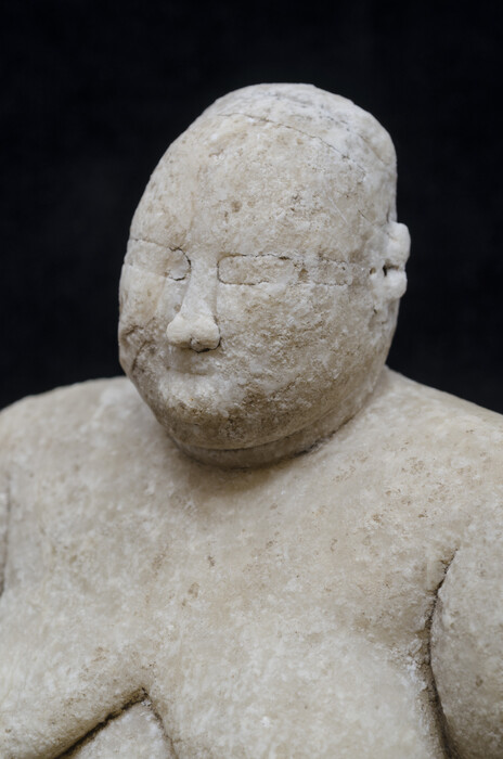 Η μαρμάρινη Γυμνή Γυναίκα του Çatalhöyük αποκαλύπτεται μετά από 9 χιλιετίες