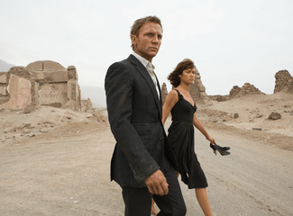 Dev- Ξαναβλέπουμε τις 24 περιπέτειες του James Bond και γράφουμε γι’ αυτές 