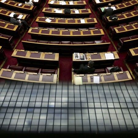 Tην Πέμπτη στην Ολομέλεια της Βουλής το νομοσχέδιο για την πώληση του 67% του ΟΛΘ