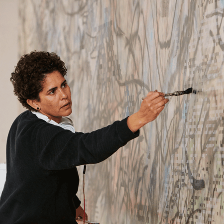 Μια εικαστικός από τη Αιθιοπία ετοιμάζει μεγάλες τοιχογραφίες για τις κοινωνικές αναταραχές στο Whitney