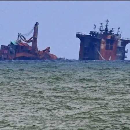 Τάνκερ με 750 τόνους ντίζελ βυθίστηκε ανοιχτά της Τυνησίας - Φόβοι για «περιβαλλοντική καταστροφή»