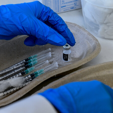 Κορωνοϊός: Άρχισε η χορήγηση του νέου εμβολίου- Τι ισχύει για κάθε ηλικία