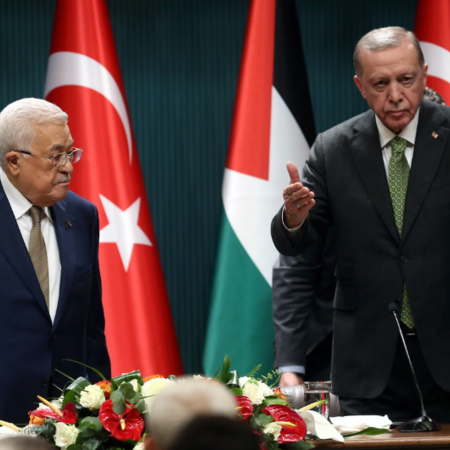 Συνάντηση Ερντογάν με Αμπάς στην Άγκυρα - Για γενοκτονία κατηγόρησε το Ισραήλ ο Τούρκος πρόεδρος