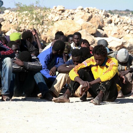 Λιβύη: Βρέθηκαν πτώματα 65 μεταναστών σε ομαδικό τάφο