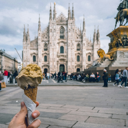 Το παγωτό διχάζει το Μιλάνο- Ο νέος νόμος που θα το απαγορεύσει μετά τα μεσάνυχτα