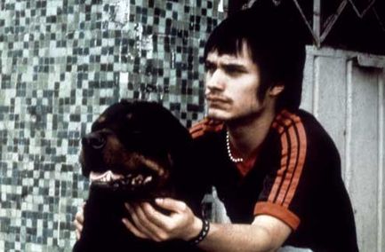 Σκηνή από το φιλμ Amores Perros