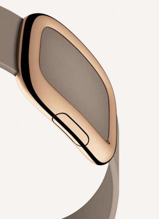 Το Apple Watch όπως εμφανίζεται σε τμήμα της 12σέλιδης καταχώρησης στη Vogue