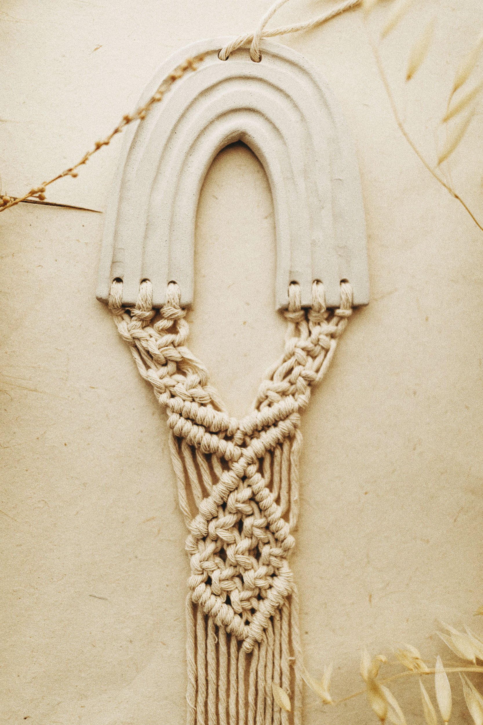 Pantias Macramé Design: Ο Παντελής Μπίζμπας αφηγείται ιστορίες δημιουργίας μέσα από την τέχνη του macramé