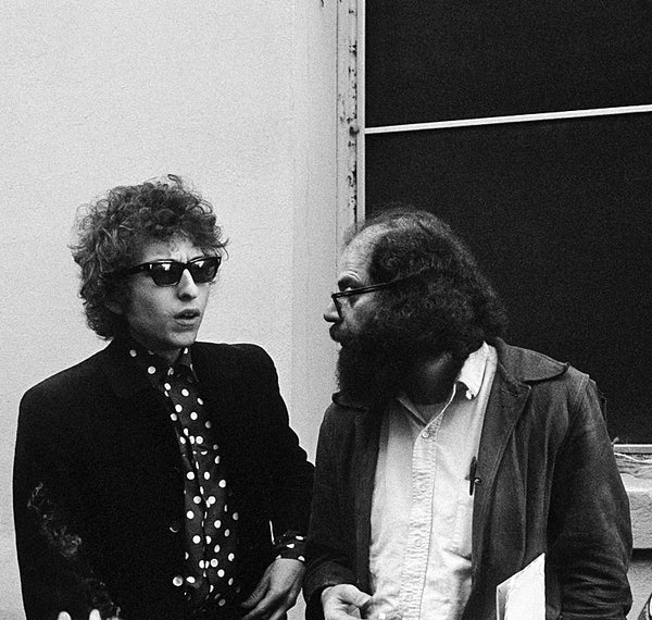 Chelsea Hotel: Με αφορμή ένα ντοκιμαντέρ που προβάλλεται αυτήν τη στιγμή αναπολούμε την ιστορία του πιο εμβληματικού ξενοδοχείου της Νέας Υόρκης