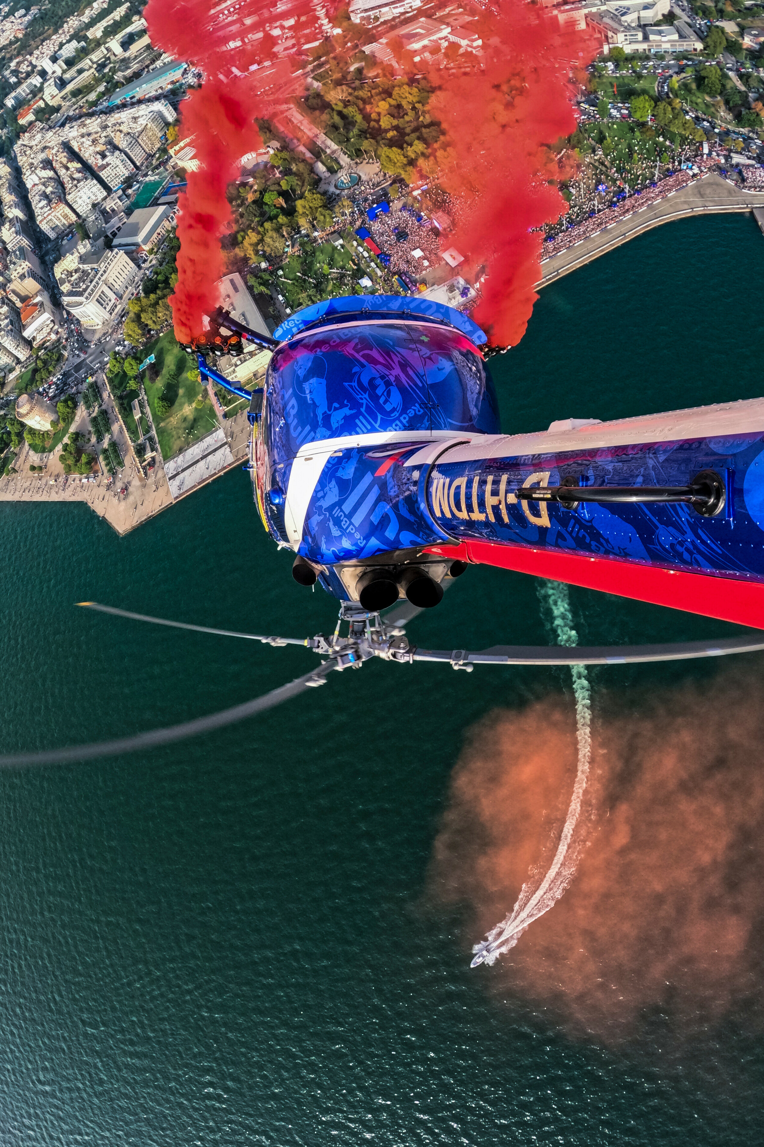 Το Red Bull Showrun by Alumil έκανε τη Θεσσαλονίκη πίστα της Formula 1- και το ζήσαμε από κοντά