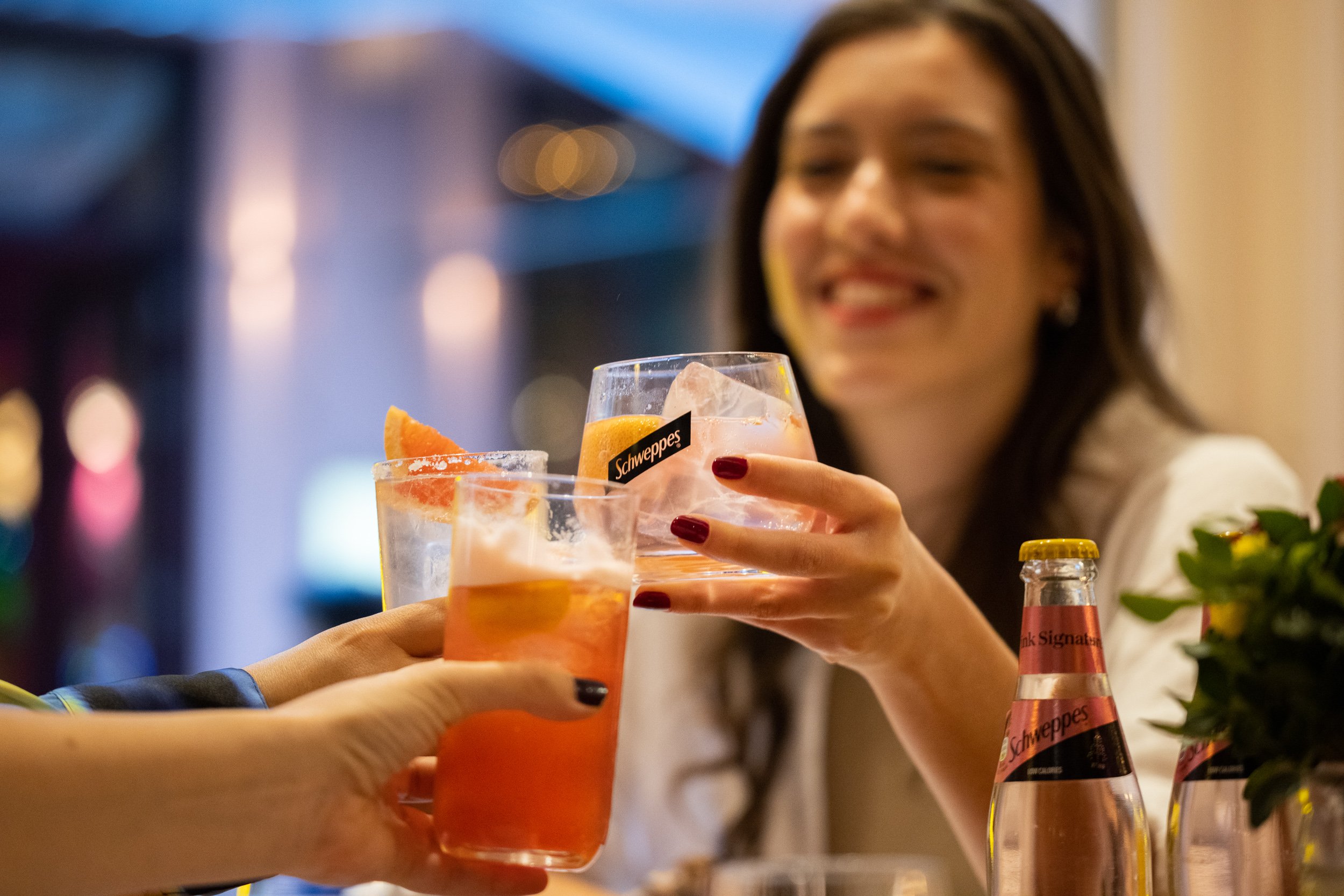 Στο 42 Barstronomy μετά τη δουλειά για την πιο μοναδική Schweppes cocktail εμπειρία