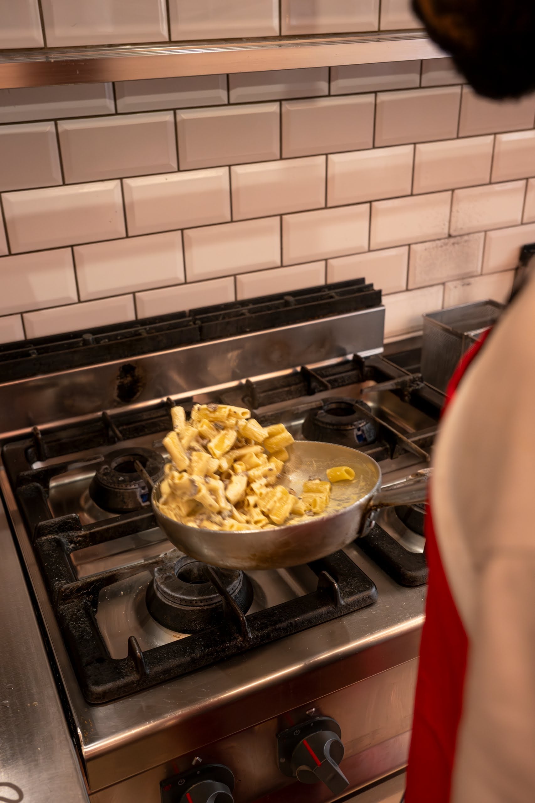 Mailo’s: Tα φρέσκα ζυμαρικά στο κόκκινο cup που αγαπά η Αθήνα