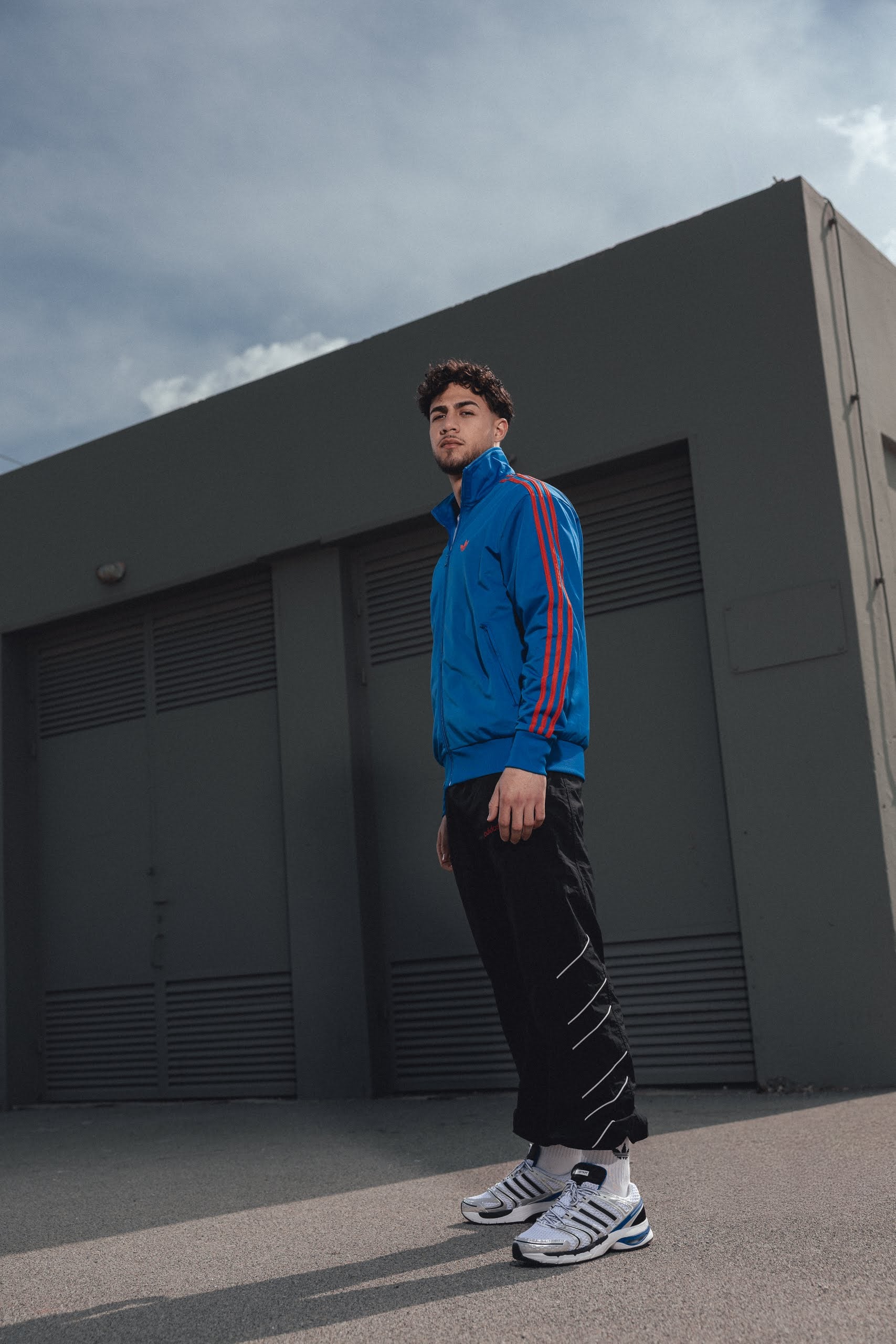 ADISTAR CONTROL 5: Η νέα έκδοση του μοντέλου συνδυάζει iconic running DNA και μοντέρνο look