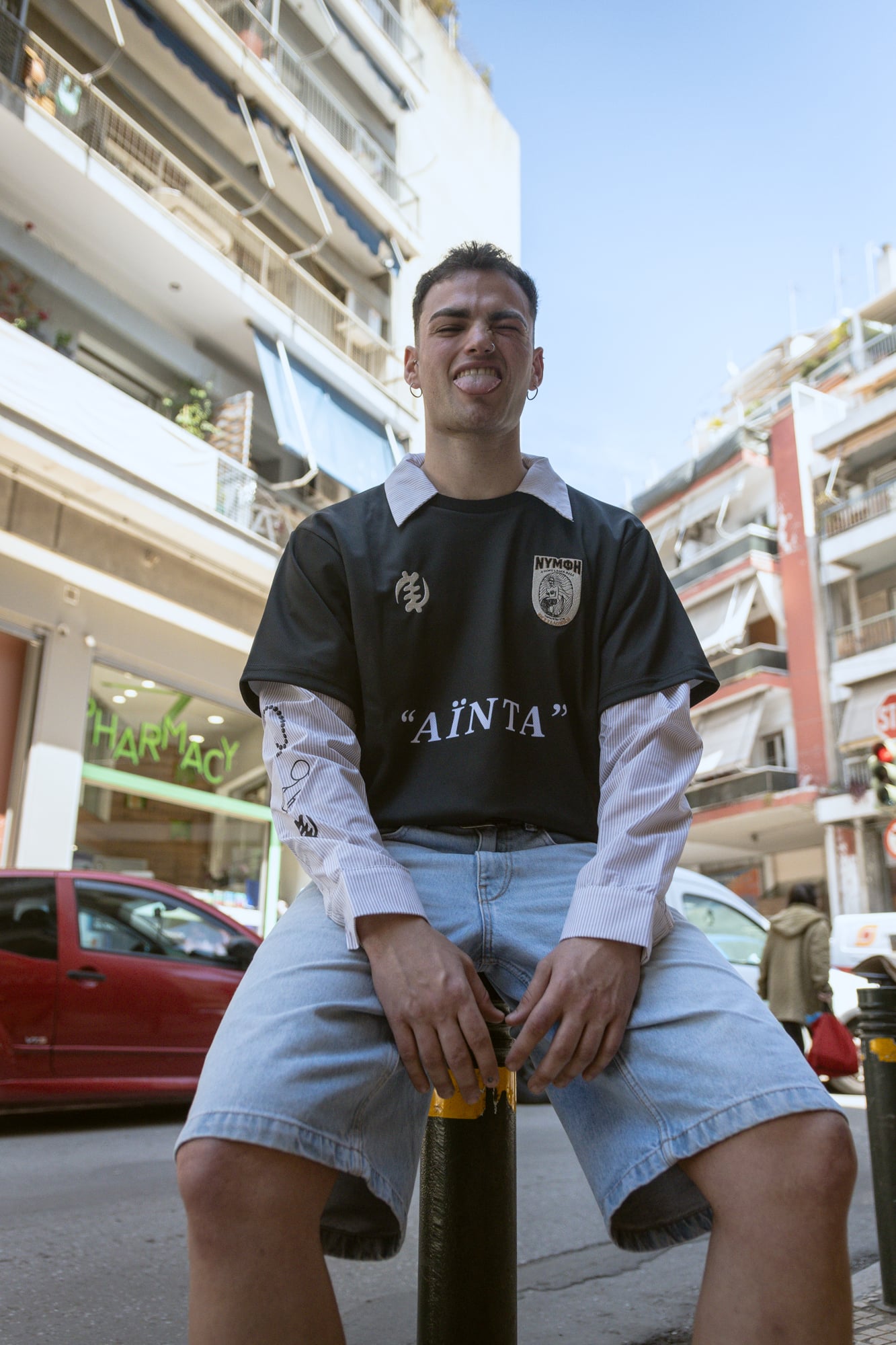 Η cool πλευρά της πόλης σε ένα lookbook: Το συλλεκτικό jersey Νύμφη x Νέγρος του Μοριά