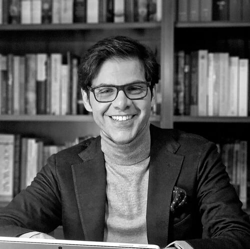 Αντώνης Ντακανάλης, Καθηγητής Ψυχιατρικής και επικεφαλής ερευνητής Ψυχιατρικής και Ψυχοθεραπείας του Πανεπιστημίου Μπικόκα στο Μιλάνο της Ιταλίας